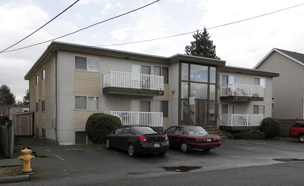 Patricia Apartments in Seattle, WA - Foto de edificio