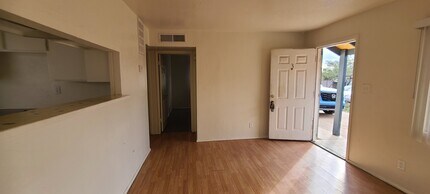 1535 E 29th Ave, Unit 3 in Apache Junction, AZ - Foto de edificio - Building Photo