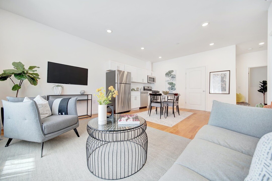 60 Cottage St-Unit -2A in Jersey City, NJ - Building Photo