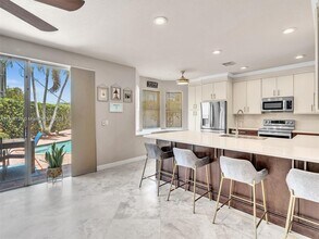 214 La Costa Ct in Weston, FL - Building Photo - Building Photo