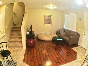 1525 Spiced Wine Ave in Henderson, NV - Building Photo - Building Photo