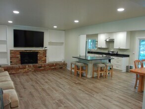 996 Thrushwood Dr in Logan, UT - Building Photo - Building Photo