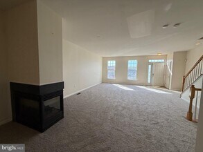 208 Terrace Dr in Stafford, VA - Building Photo - Building Photo