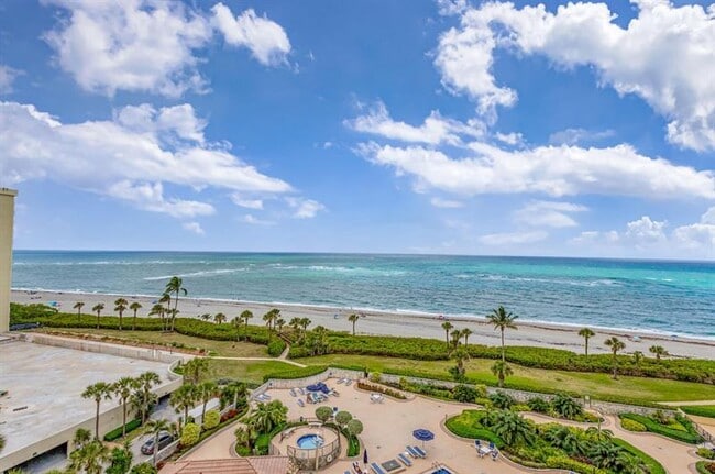 300 Ocean Trail Way