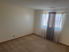 2520 Cedar Glen Dr N in Lynwood, IL - Building Photo - Building Photo
