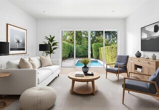 2852 SW 32nd Ct in Miami, FL - Building Photo - Building Photo