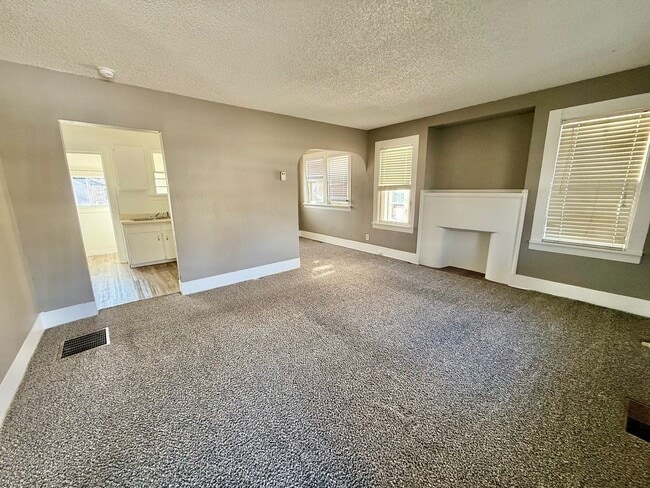 617 E 5th St in Casper, WY - Building Photo - Building Photo