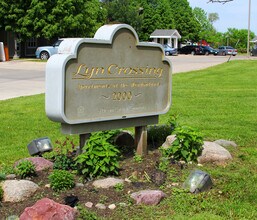 Lyn Crossing in Des Moines, IA - Foto de edificio - Building Photo
