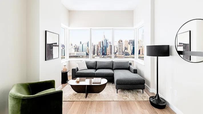 5241 Center Blvd in Queens, NY - Building Photo