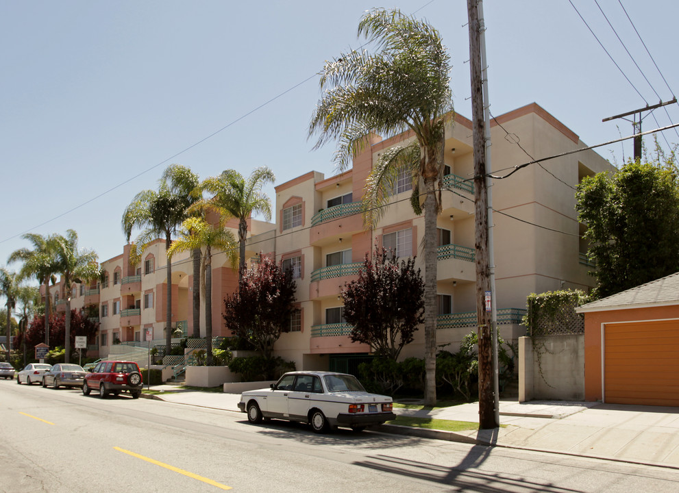 Beethoven Garden Apartments in Los Angeles, CA - Building Photo