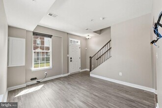 8110 Miner St in Greenbelt, MD - Building Photo - Building Photo