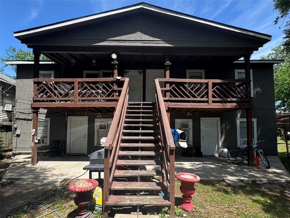 311 Randall St in Pasadena, TX - Building Photo
