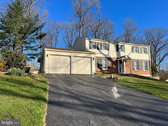 1233 Spring Valley Ln in West Chester, PA - Building Photo - Building Photo