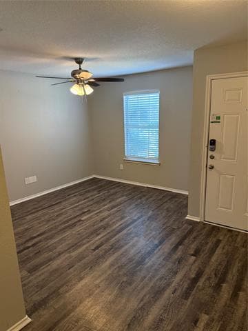 1936 Encino Dr in Lancaster, TX - Building Photo - Building Photo