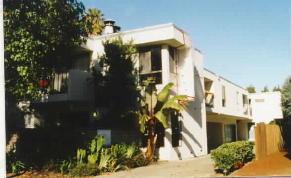 The Cusing Terrace in San Mateo, CA - Building Photo