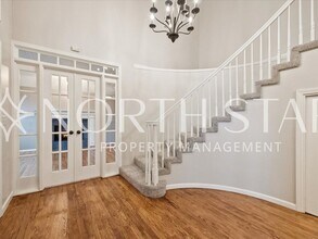 12033 SW Sylvania Ct in Portland, OR - Building Photo - Building Photo