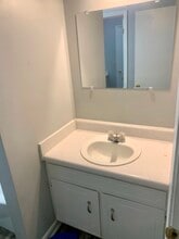 209 E Manor Dr in Columbus, MS - Building Photo - Building Photo
