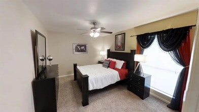 515 S Bender Ave in Humble, TX - Building Photo - Building Photo