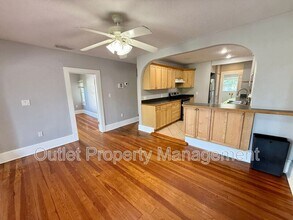 737 Carlson Dr in Orlando, FL - Building Photo - Building Photo