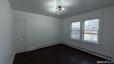 113 Spring St in Bridgeport, CT - Building Photo - Building Photo
