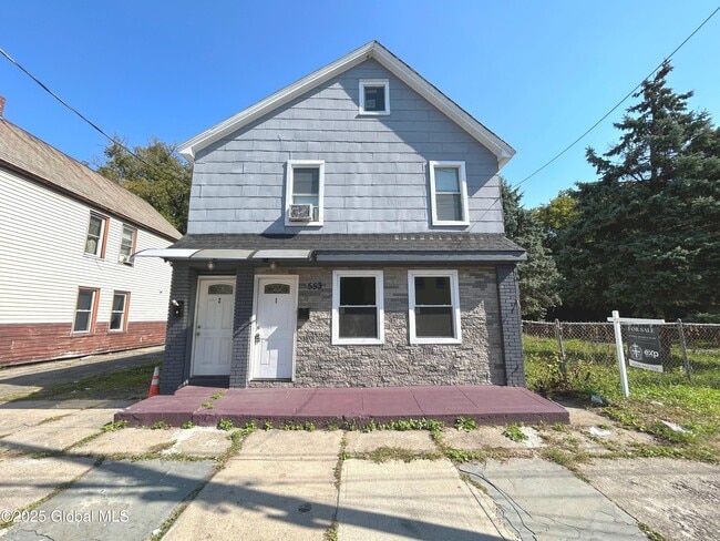 property at 553 Mumford St