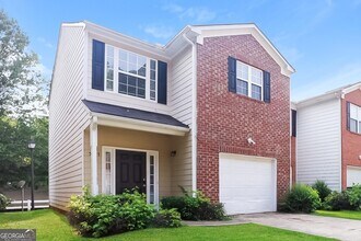 5097 Windsor Forrest Ln in College Park, GA - Building Photo - Building Photo