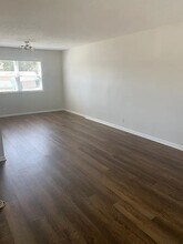 101 W 19th Ave, Unit 103 in Bellevue, NE - Building Photo - Building Photo