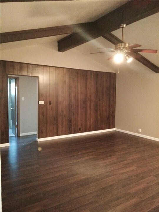 1615 Dove Dr in Garland, TX - Building Photo