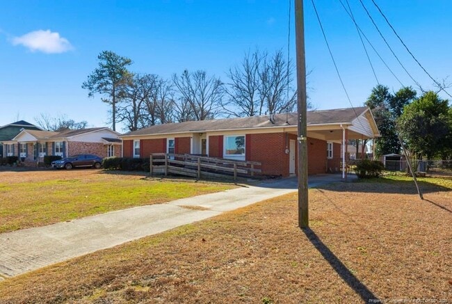 815 Bedrock Dr in Fayetteville, NC - Building Photo - Building Photo