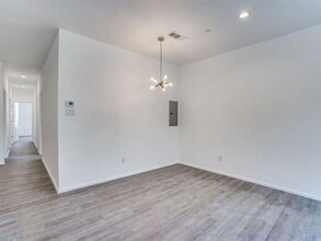 3275 Dallas St in Dallas, TX - Building Photo - Building Photo