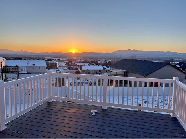 335 Chokecherry Cir in Richmond, UT - Foto de edificio - Building Photo
