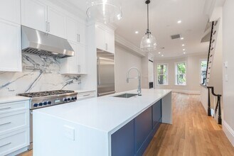 131 W Newton St in Boston, MA - Building Photo - Building Photo