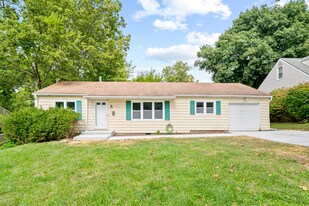 6308 W 81st St in Overland Park, KS - Building Photo