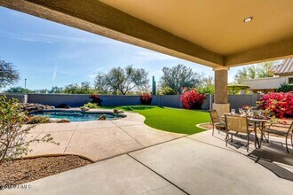 7863 E Nestling Way in Scottsdale, AZ - Building Photo - Building Photo