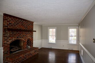 3609 Nuttree Woods Dr in Midlothian, VA - Building Photo - Building Photo