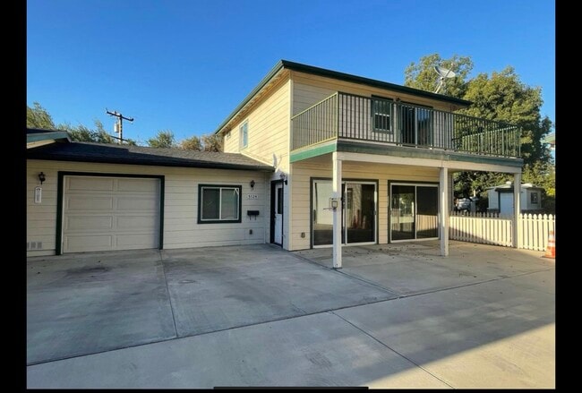 property at 5124 Glen Albyn Ln