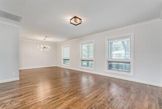 3734 Crown Shore Dr in Dallas, TX - Building Photo - Building Photo