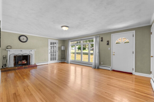 1715 Musso View Ave in Cheshire, CT - Building Photo - Building Photo