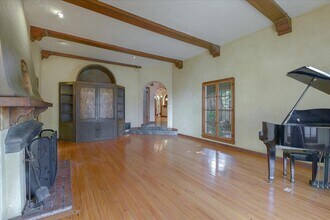 1136 S Spaulding Ave in Los Angeles, CA - Building Photo - Building Photo