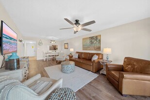 10 Sunflower St in Cocoa Beach, FL - Building Photo