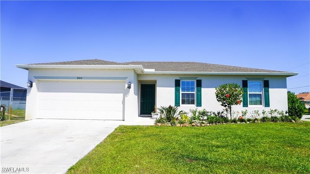 3105 Sally Ave S in Lehigh Acres, FL - Building Photo