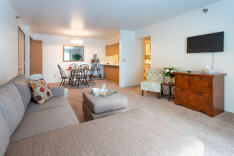 Custer Estates Apartments in Monroe, MI - Foto de edificio - Interior Photo