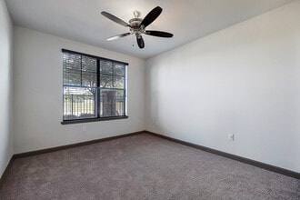 ELEVATE Spring Crossing in Spring, TX - Building Photo - Interior Photo