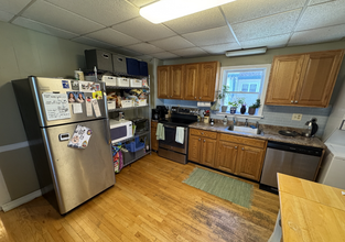 735 Somerville Ave, Unit 3 in Somerville, MA - Foto de edificio - Building Photo