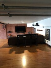 115 E Tyler St in Longview, TX - Foto de edificio - Building Photo