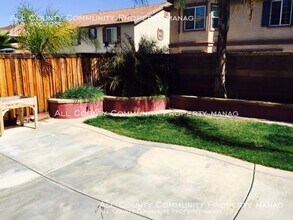 40298 Hannah Way in Murrieta, CA - Building Photo - Building Photo