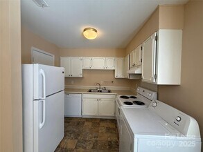 2330 Kenmore Ave in Charlotte, NC - Building Photo - Building Photo