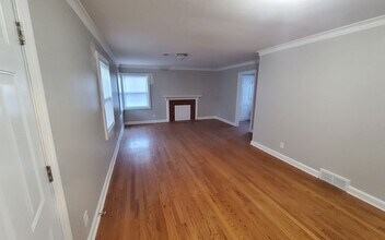 1336 Oak Ridge Dr in Memphis, TN - Building Photo - Building Photo