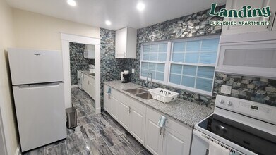 306 Marshall St-Unit -304.1303628 in Clearwater, FL - Building Photo - Building Photo
