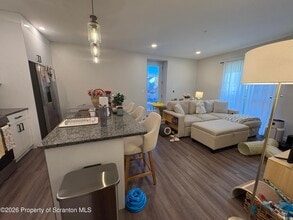 633 Main St in Dickson City, PA - Building Photo - Building Photo